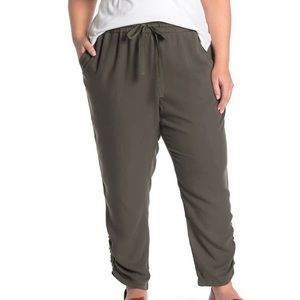 NWT Caslon Utility Olive Ruched Ankle Pants M